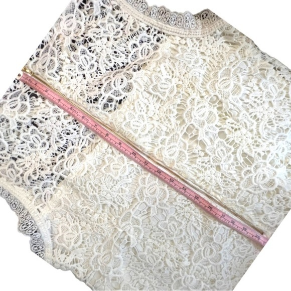 Nanette Lepore Lace Sleeveless Mockneck Top - Sleeveless White Zip Blouse - XL - Picture 10 of 13
